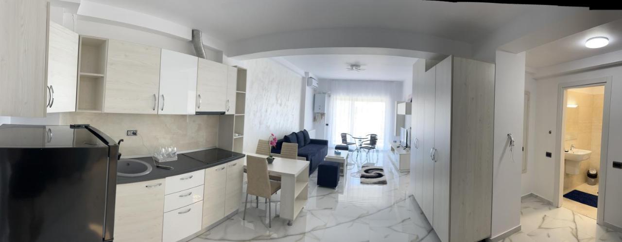 Casa Del Mar 2 Apartment Mamaia Exterior photo