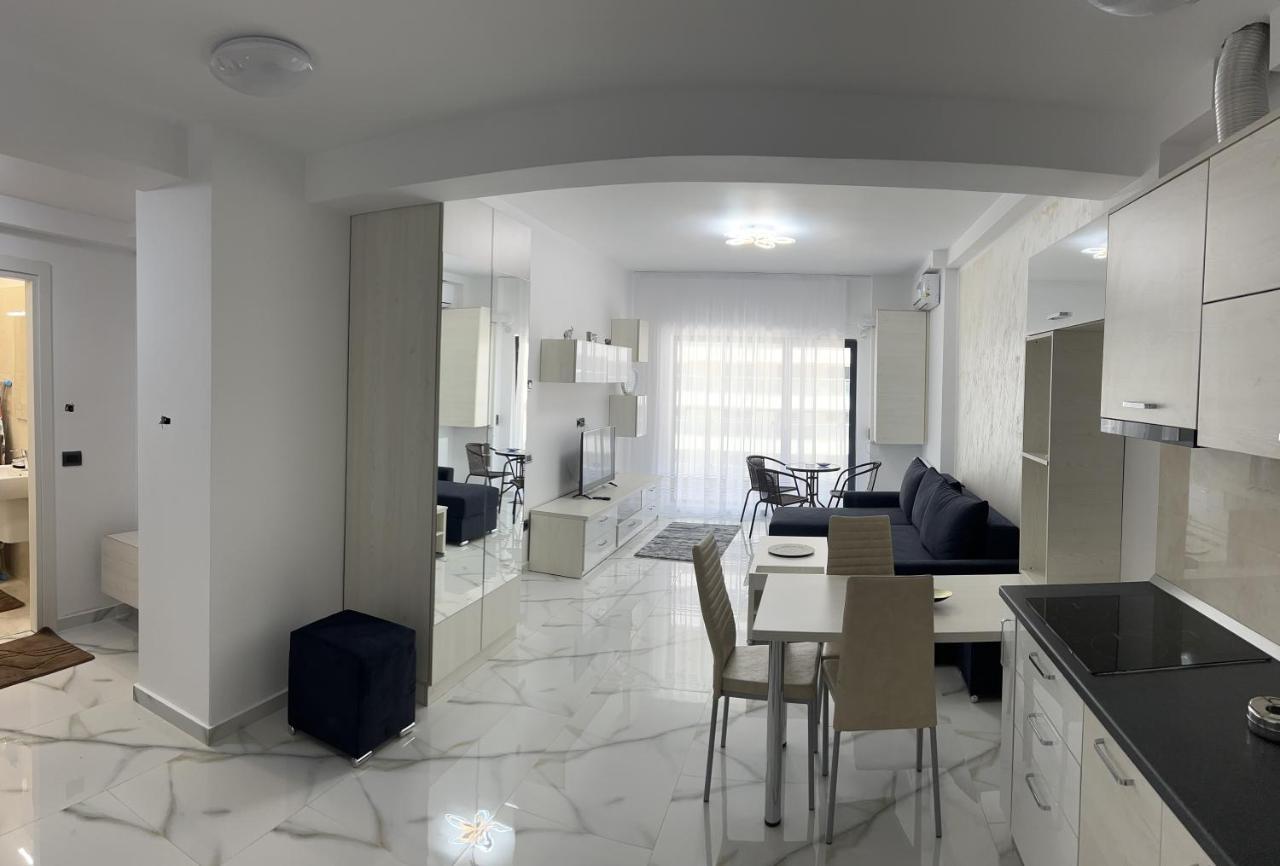 Casa Del Mar 2 Apartment Mamaia Exterior photo